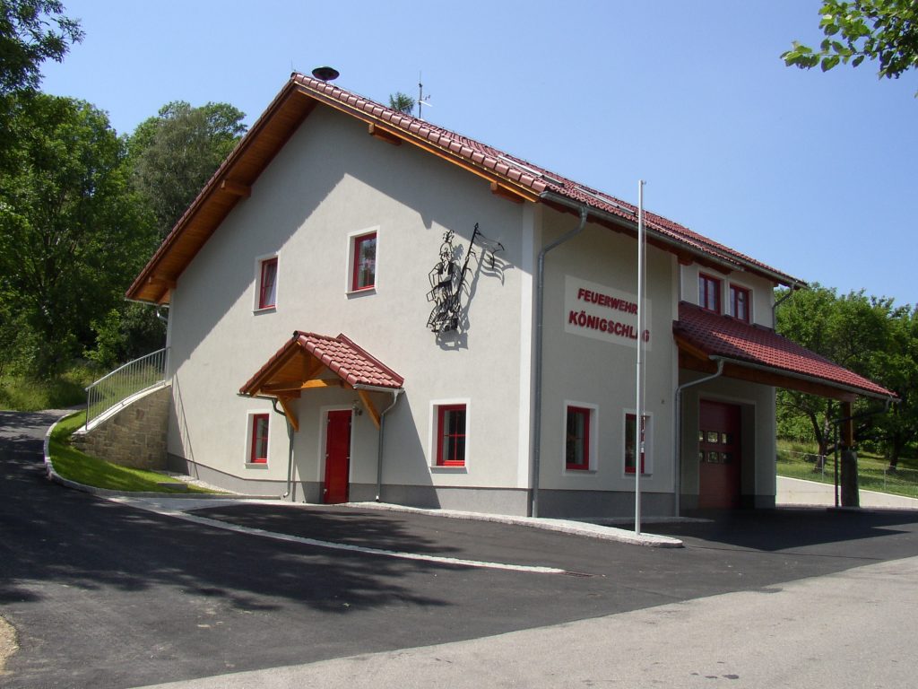Feuerwehrhaus Königschlag (Außenansicht)